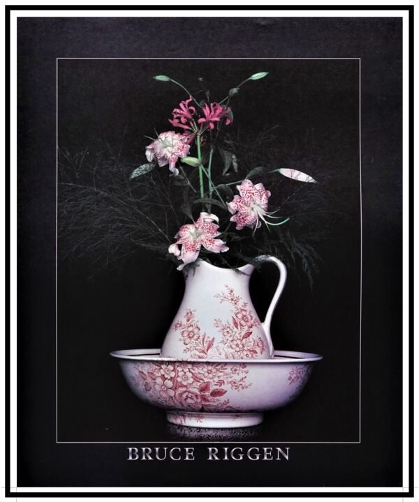 AK VH7059 Flowers In Pitcher